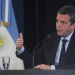 El inesperado momento de una mujer y su hija: les regalaron un auto para que puedan trasladarse