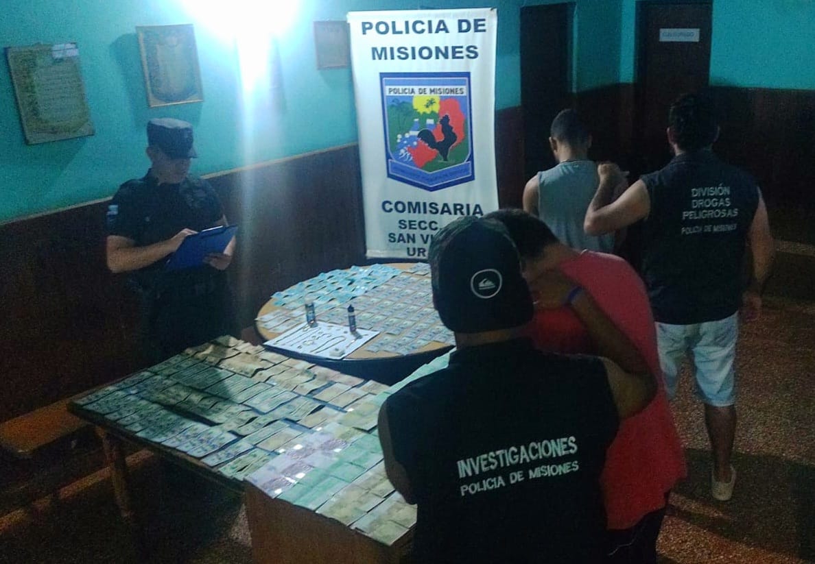 Detuvieron a un electricista por el robo de dólares y joyas en San Vicente