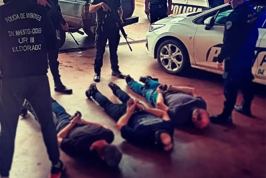 Persecución en Eldorado: Asaltaron una joyería y fueron capturados en el escape