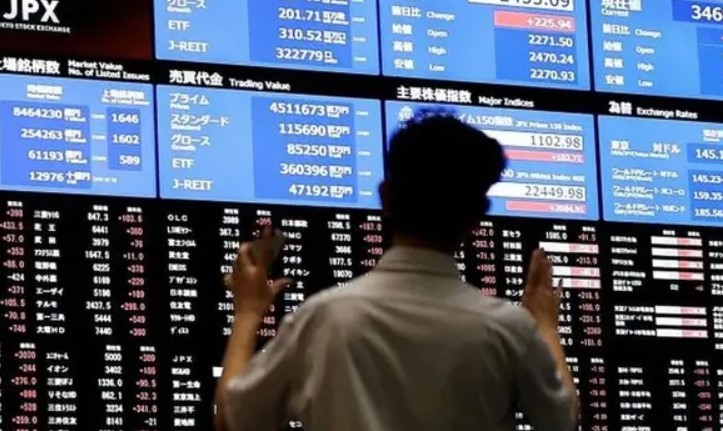 Mercados en rojo: el petróleo se dispara y golpea a las bolsas mundiales