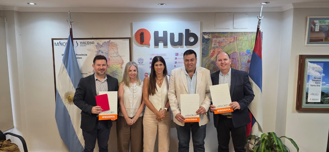 Acuerdan becas y nuevas ediciones del concurso “Alrededor de Iberoamérica” y del IDEADHON