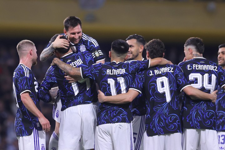 Goleada y despedida: Argentina aplastó a Zambia en La Bombonera