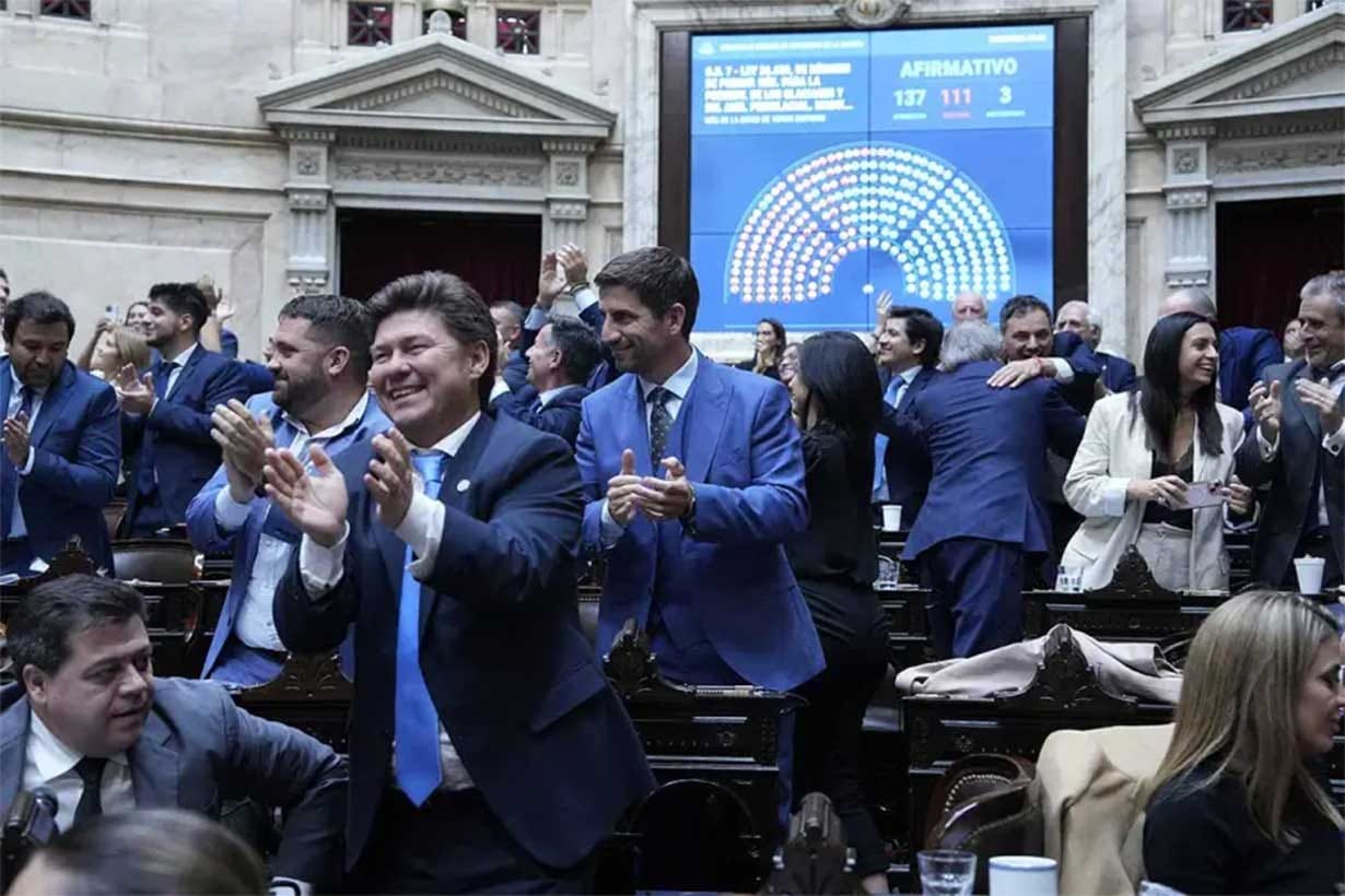 Reforma de la Ley de Glaciares: Diputados la aprobó tras una maratónica sesión