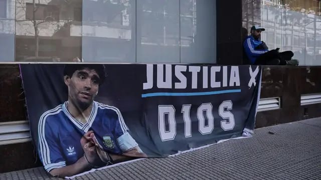 Se reinicia el juicio por la muerte de Maradona