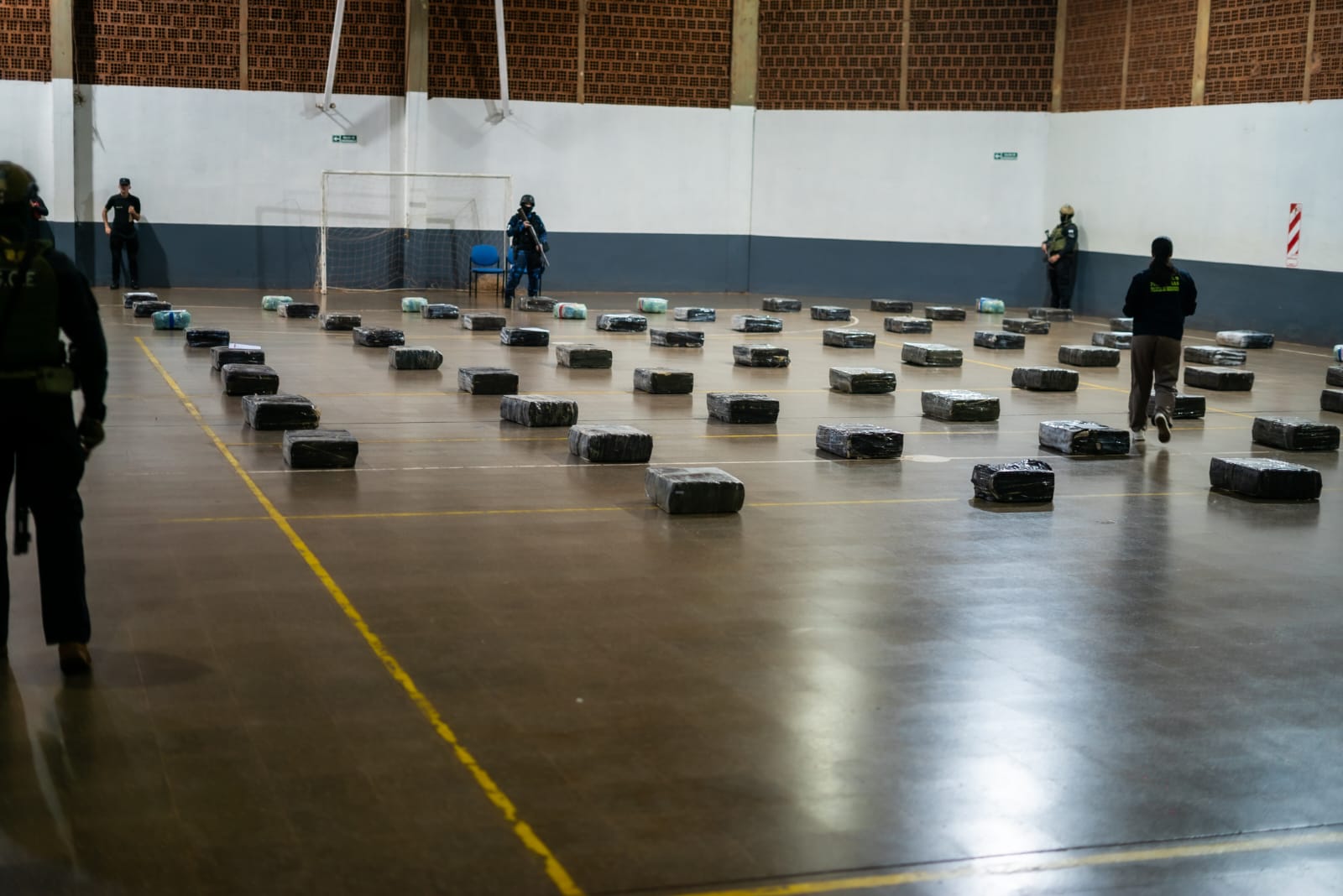 La Policía Incautó más de 2 toneladas de droga valuadas en casi $8.000 millones en Apóstoles