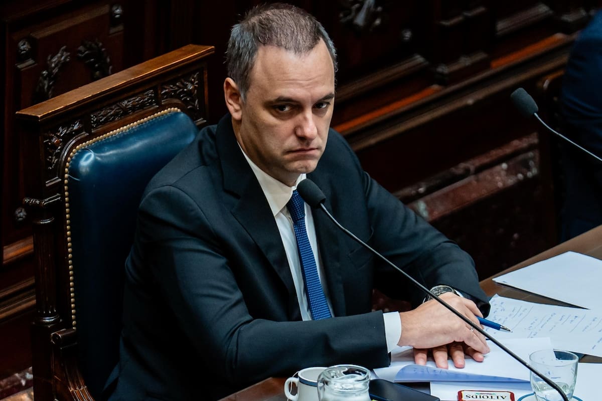 En plena polémica judicial, Adorni hablará este viernes en conferencia de prensa