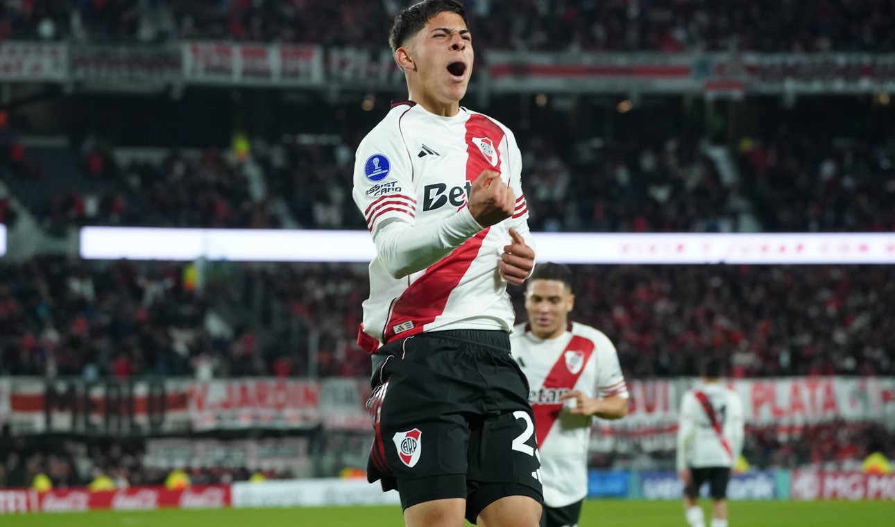 Con un equipo alternativo, River rescató un empate agónico en el Monumental