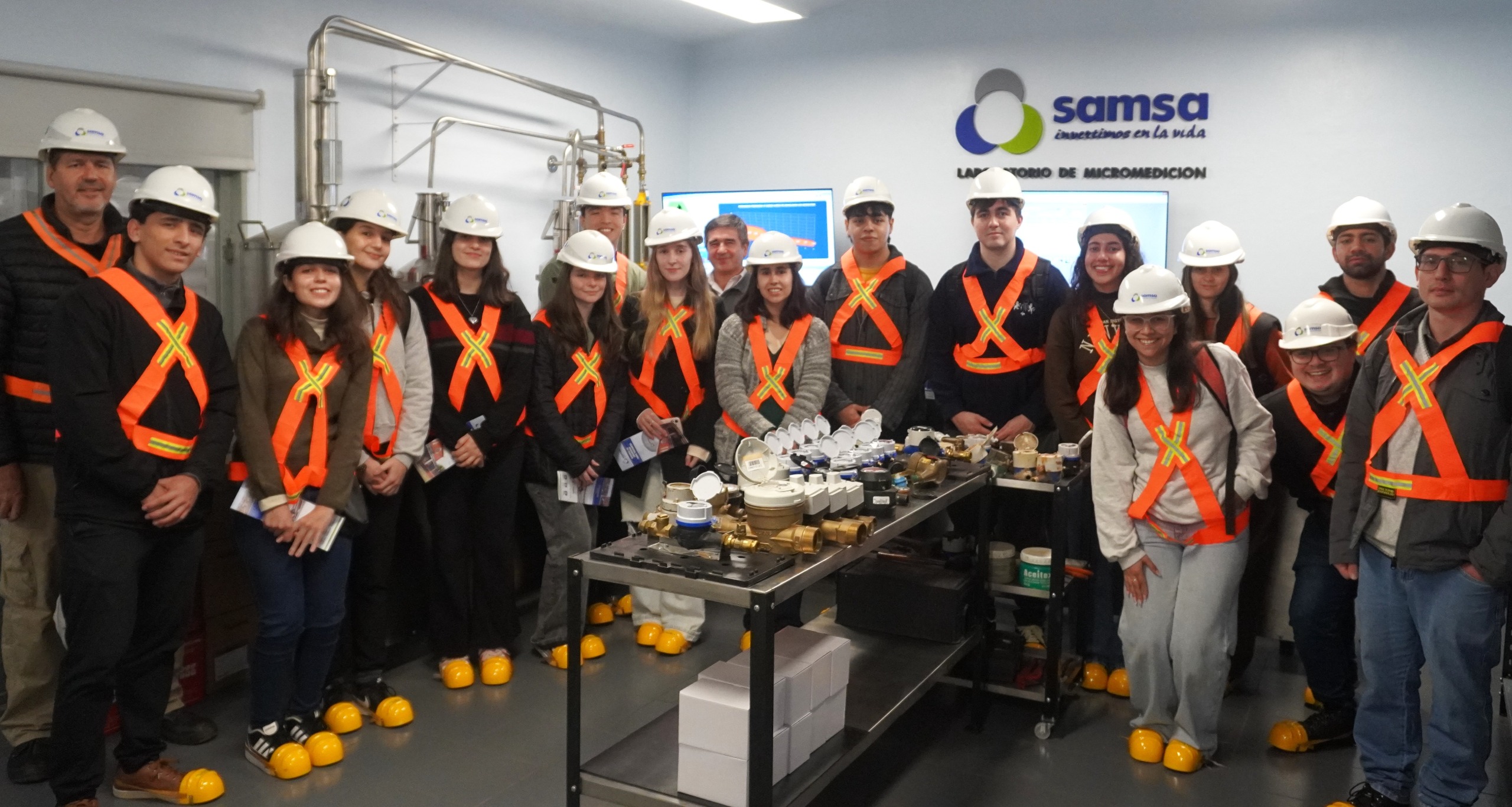 Estudiantes de ingeniería participaron en Samsa del programa puertas abiertas: para conocer tecologia aplicada en el servicio de agua potable