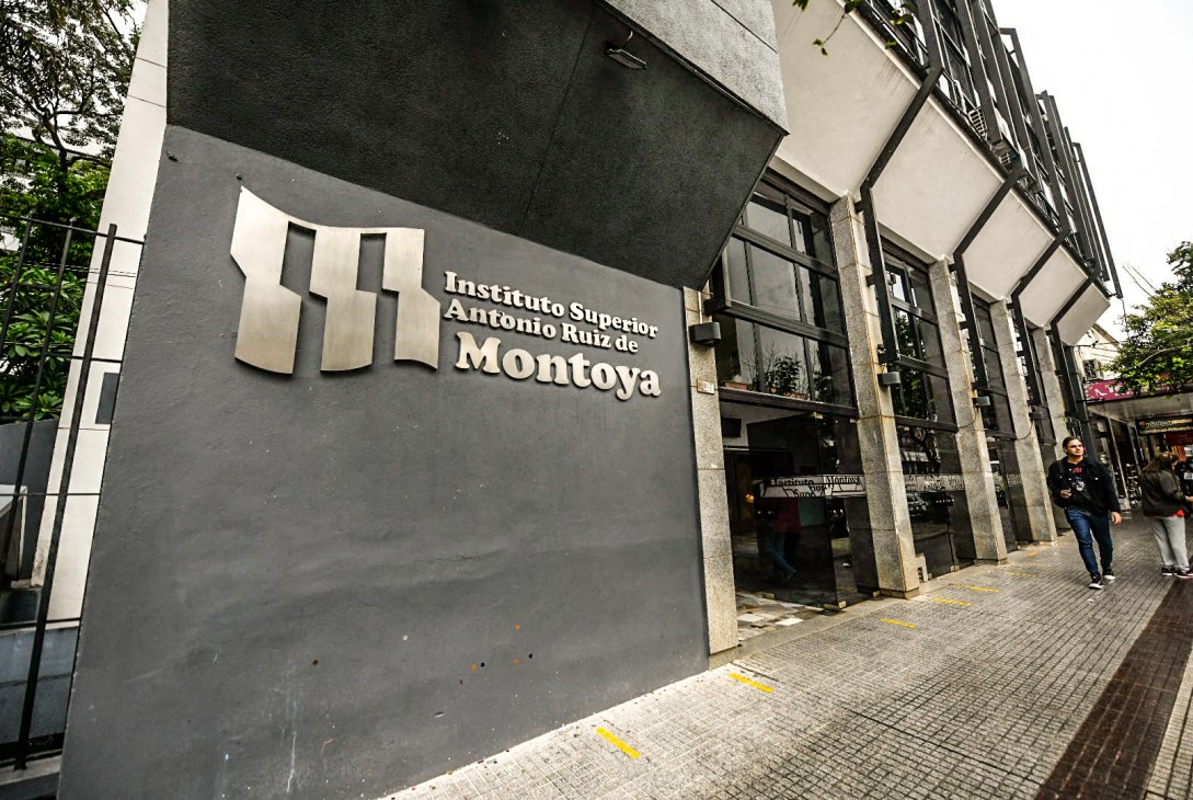 Denuncian por presunto abuso sexual a un estudiante del Instituto Montoya de Posadas