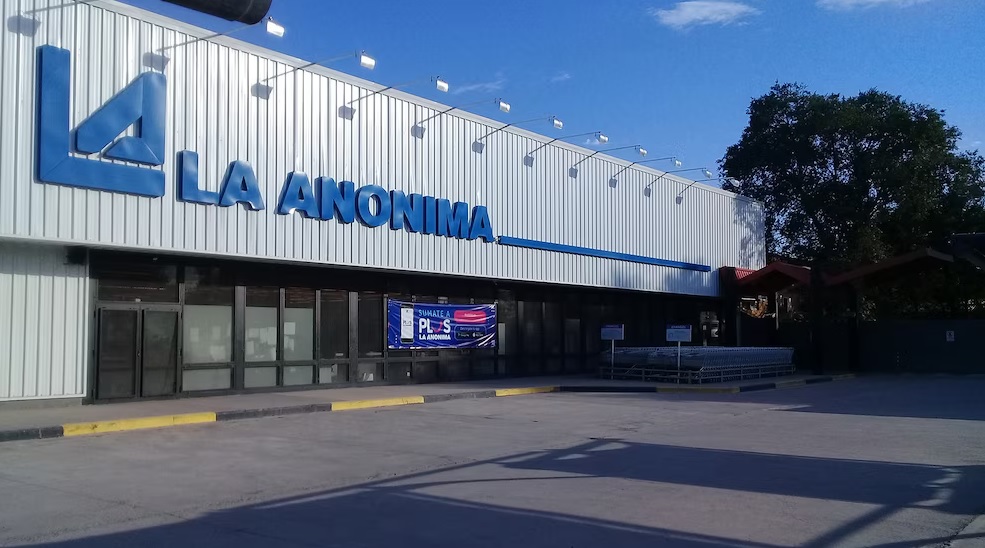Con los mismos trabajadores y nuevos desafíos, La Anónima inició sus operaciones en Posadas
