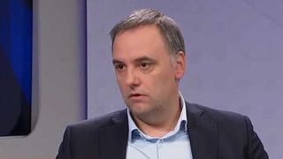 En medio de la polémica, Adorni reconoció ahorros no declarados por medio millón de dólares