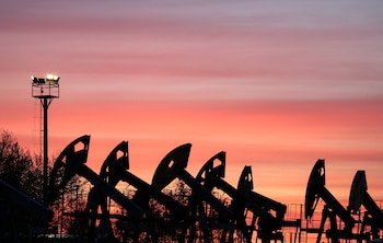 El petróleo cayó por debajo de los US$80 mientras los mercados esperan señales del acuerdo entre EE.UU. e Irán