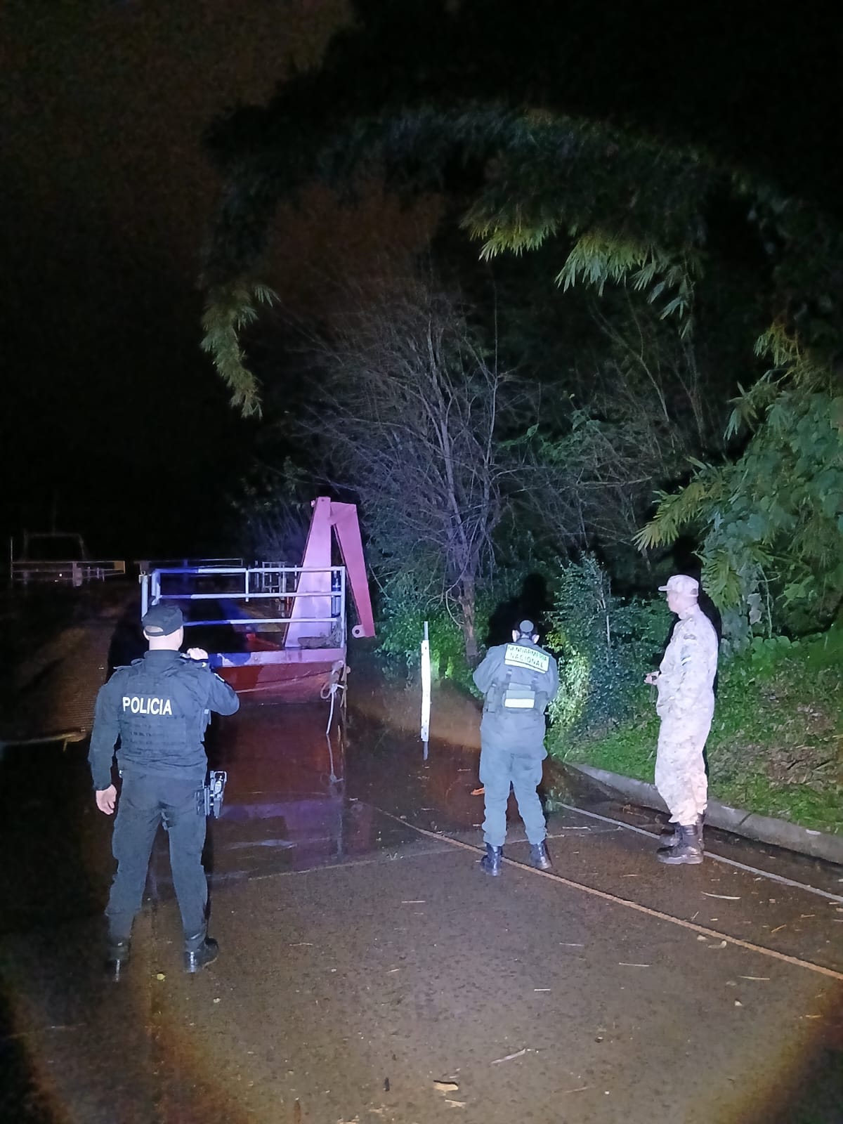 La crecida del río Uruguay mantiene cerrados tres pasos internacionales entre Misiones y Brasil