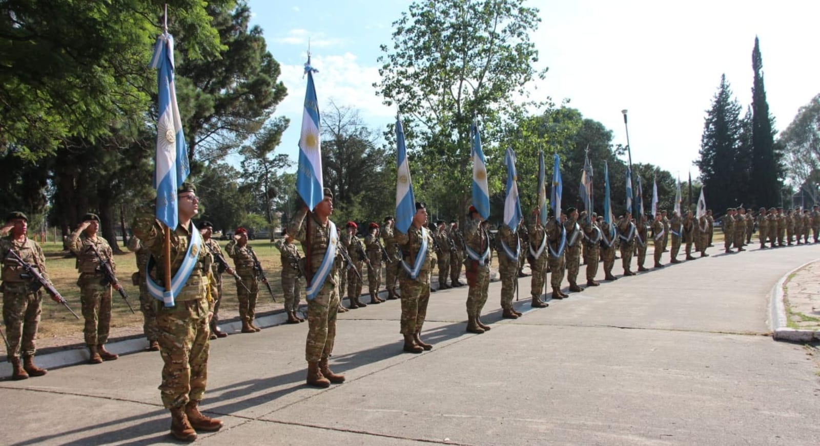 Oficializan un pago extraordinario de $50.000 para personal activo de las fuerzas federales
