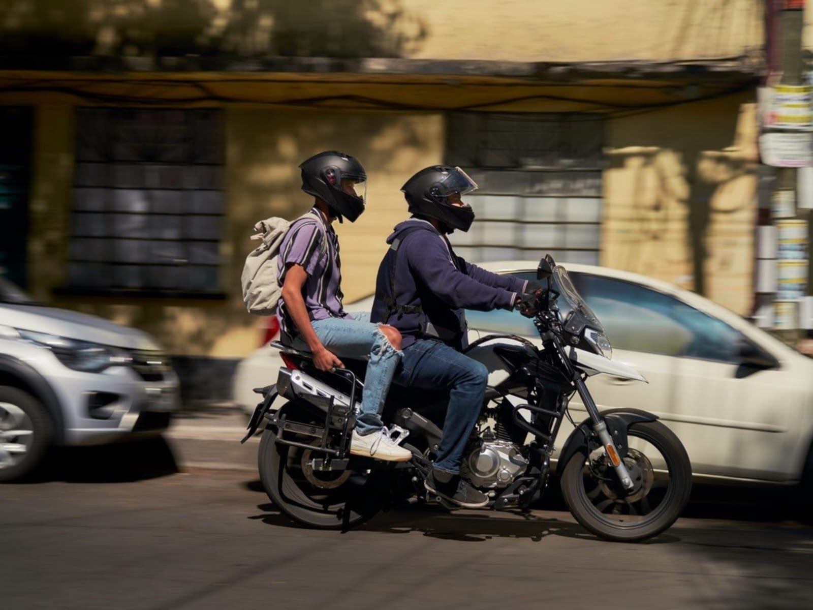 Posadas: denunció que una mujer lo adormeció con un trago para robarle la moto, dinero y el celular