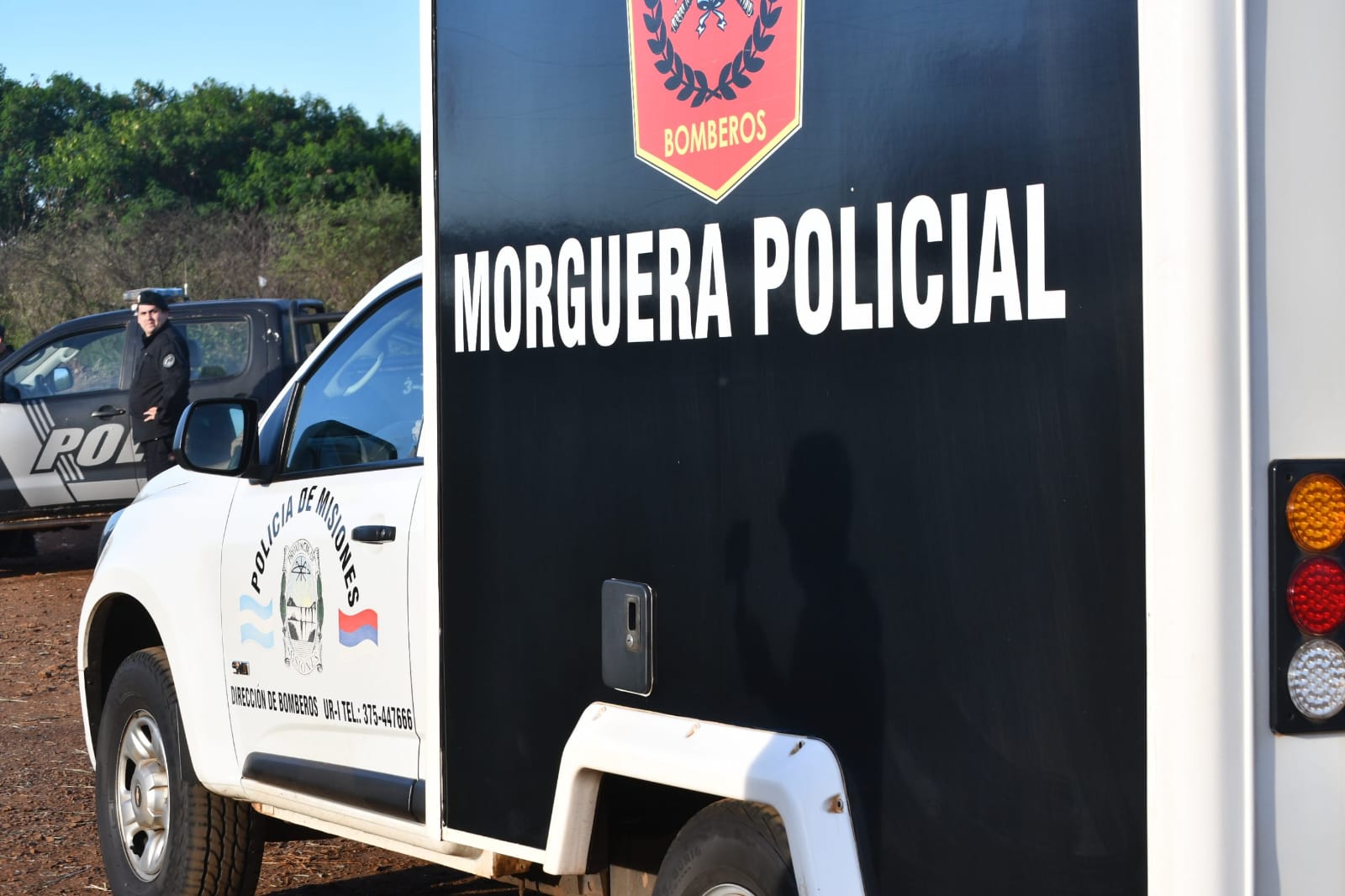 Hallaron sin vida a una mujer en un departamento sobre la calle Barrufaldi: la Policía investiga el hecho