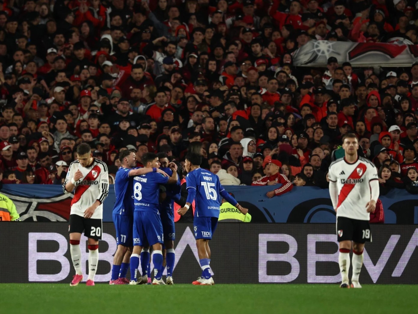 Un empate con gusto a poco: River ganaba cómodo pero Vélez reaccionó a tiempo