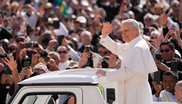 El estado de salud del papa León XIV: exitosa cirugía y expectativas por su gira sudamericana