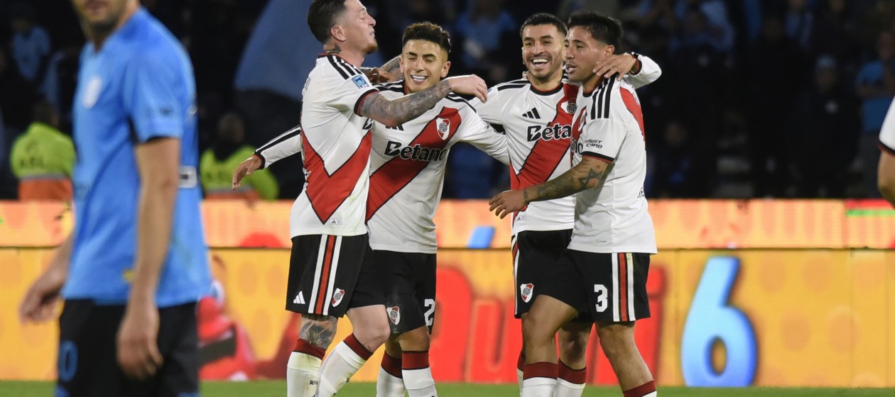 Noche redonda en el Kempes: River superó con claridad a Belgrano y sueña con la Libertadores