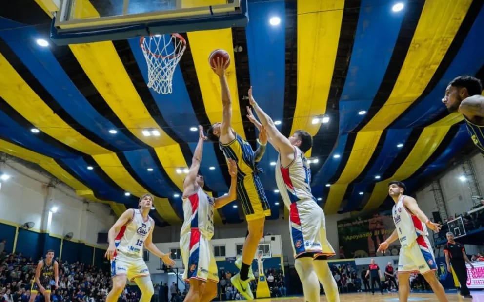 Tropiezo auriazul en el estreno: El Ceibo se hizo fuerte en Misiones y venció a Mitre 76-68
