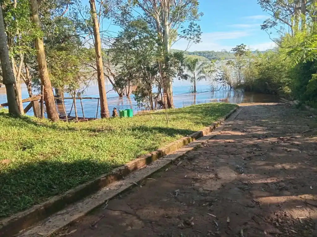 Crecida de los ríos en Misiones: persisten dos puentes cortados y diez pasos fronterizos inhabilitados
