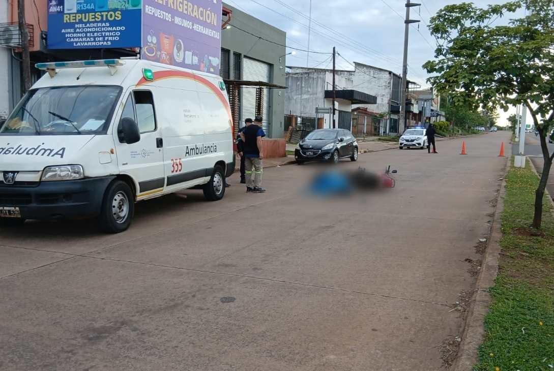 Siniestro fatal en el barrio Fátima: hallaron sin vida a una motociclista sobre la colectora