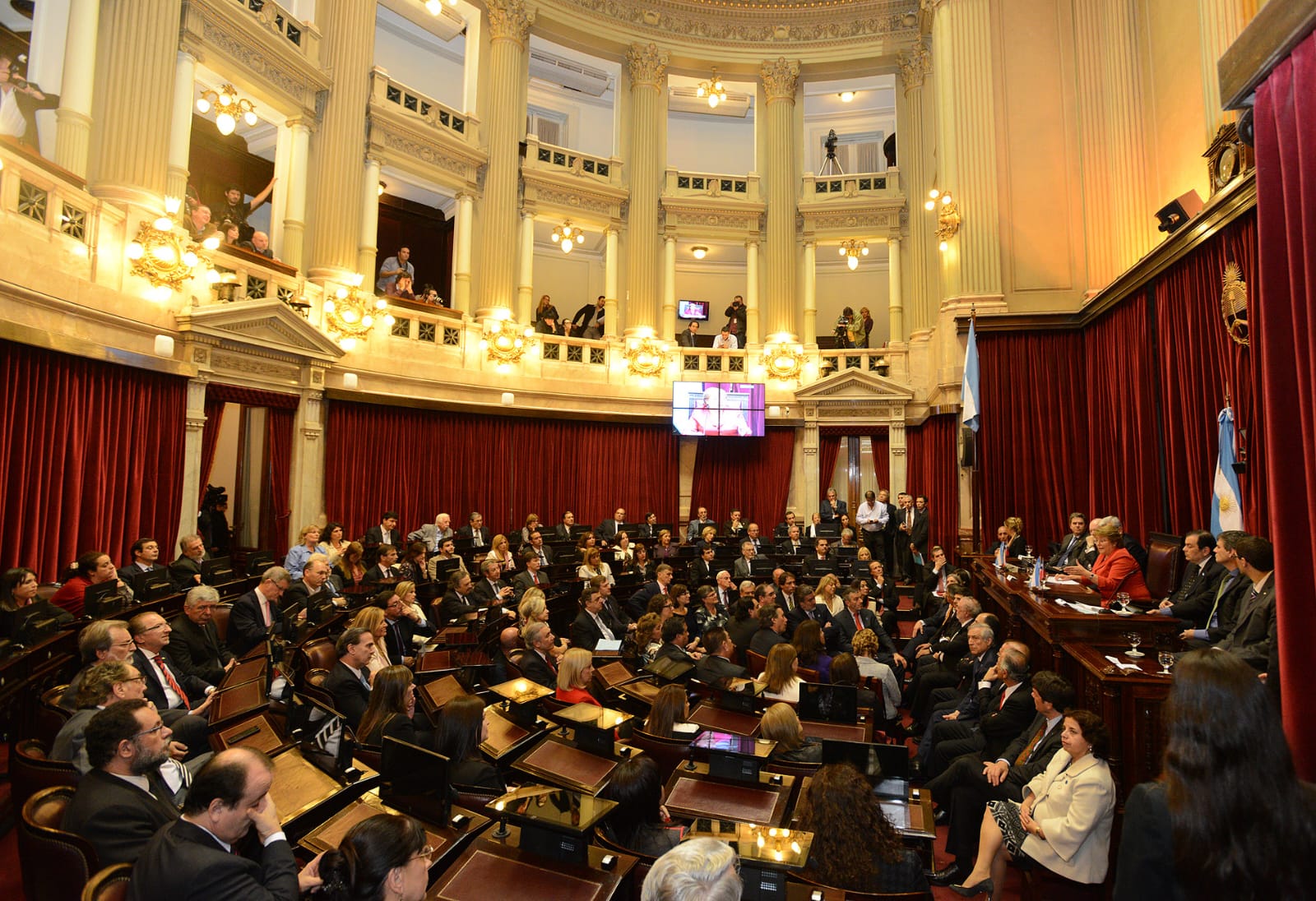 El Senado vuelve a sesionar: buscan aprobar el régimen RIIR y la oposición presionará para citar a Diego Santilli